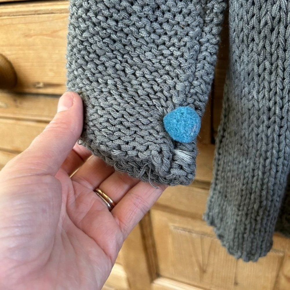 b - Sharp Medium Gray Knit Sweater Puff Balls Chunky - Picture 11 of 13